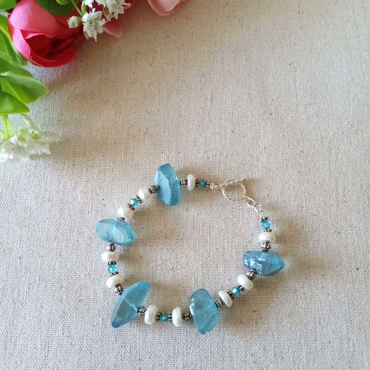 Crystal nugget, and Freshwater pearl Bracelet.