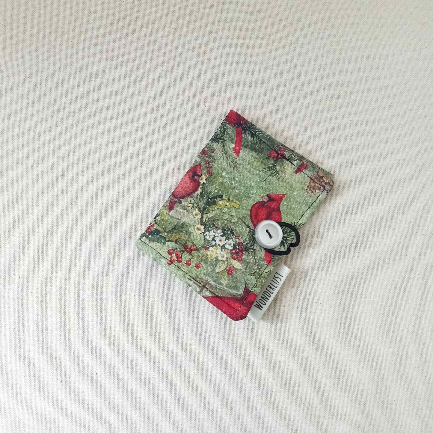 Cardnals & Holly Tea Wallet